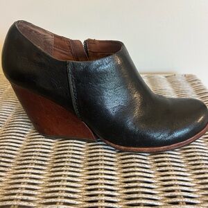 Kork-Ease Holmes Wedge Booties
